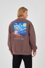 UNISEX VAN GOGH "Shining Stars For You" Oversized Sweater in Deep Pink - Image 3