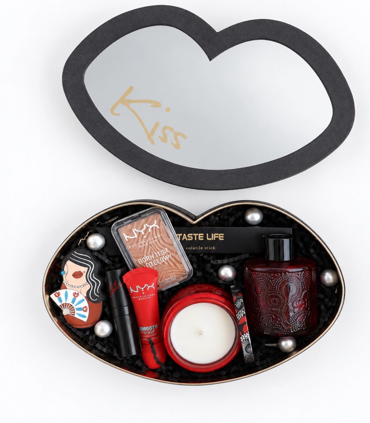 NYX Lips Beauty Kiss & Glow Beauty Box - Image 1